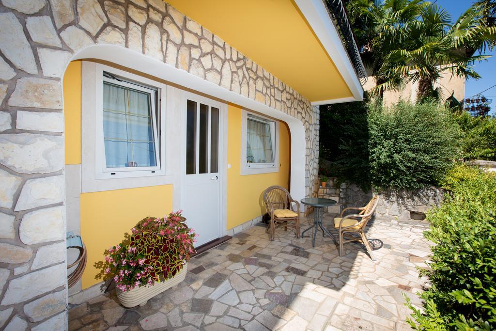 Apartment Dolores Opatija Exteriör bild