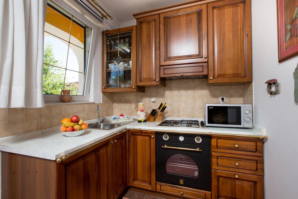 Apartment Dolores Opatija Exteriör bild